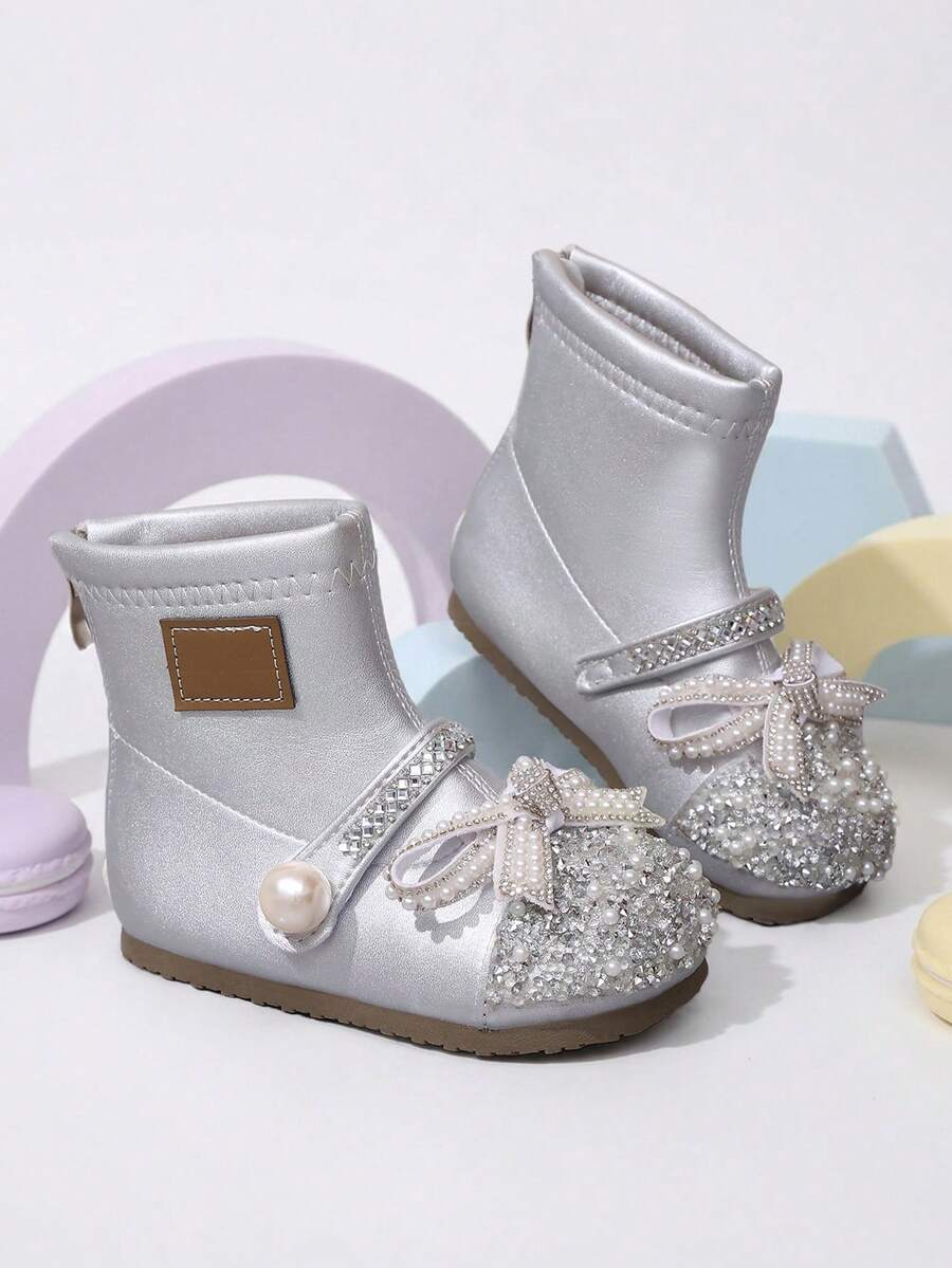1 Pair Girls' Sweet Thermal Lined Silver Pearl Bow Rhinestone Ankle Boots, Suitable For Winter School, Outings And Shopping - Silver - View 1
