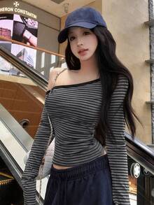 初秋條紋不對稱單肩長袖女款修身打底上衣 性感純欲風上衣 - 黑色 - 查看 4