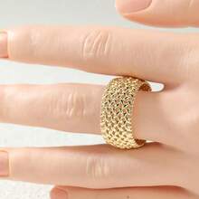 1pc Heavy-Duty Luxury Woven Mesh Women's Decorative Ring, Wide Band Jewelry, Versatile Daily Wear Accessory - Gold - View 7