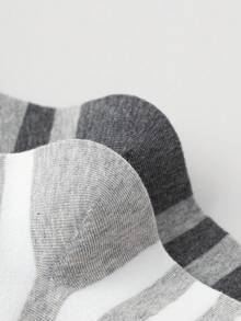 1/5 Pairs Women's Over-The-Knee Socks, Winter Warm Contrast Color Striped Slimming High-Top Slouch Socks, Suitable For Multiple Outfits, Party Wear, Christmas Wear - Multicolor - View 6