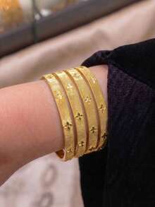 4Pcs 21K Gold Plated Closed Bangle Set, Rust-Resistant Gold Alternative Fine Ribbed Four-Petal Star Cut Metal Solid Bracelet Fine Jewellery - 01 - View 7