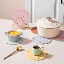 1pc Cream Style Heat-Resistant Platinum Silicone Mat, Suitable For Clay Pots, Frying Pans, Teapots And Various Kitchen Utensils, Cute Soft And Practical Kitchen Accessory, Ideal For Home Cooking And Dining - Multicolor - View 6