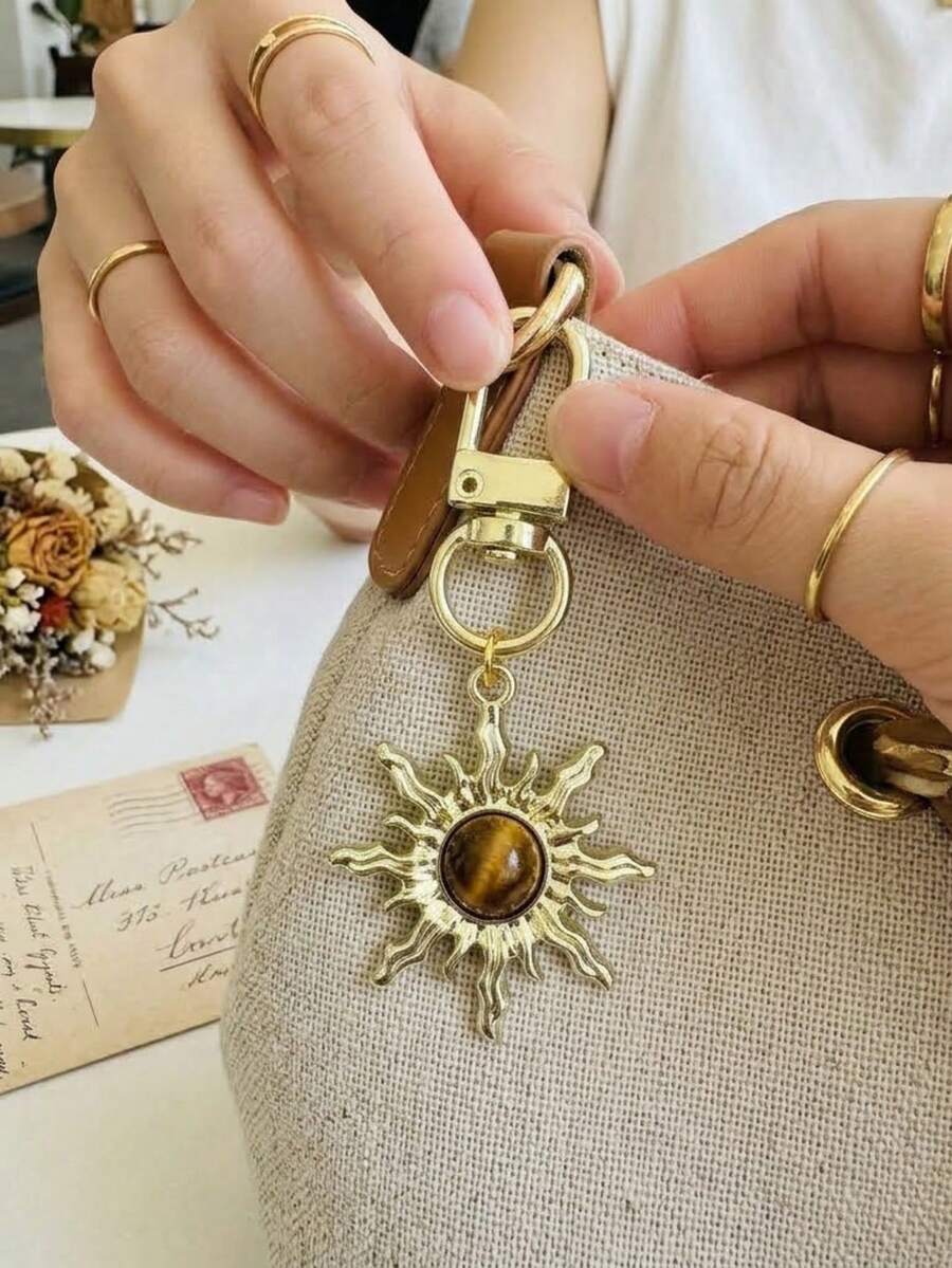 1pc Unisex Minimalist Sun Keyring Vintage Style, Suitable For Students, Couples Or Friends Gift, Backpack Accessory, Key Chain, Pendant Bag, Pendant, Gothic Key Ring - Multicolor - View 1
