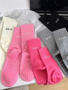 1/3/5 Pairs Non-Slip Socks, Colorful Yoga Socks, Anti-Slip Pilates Socks, Breathable Non-Slip Yoga Socks, Suitable For Ballet And Yoga Practice, Perfect Christmas And New Year Gift For Family And Friends - Multicolor - View 3