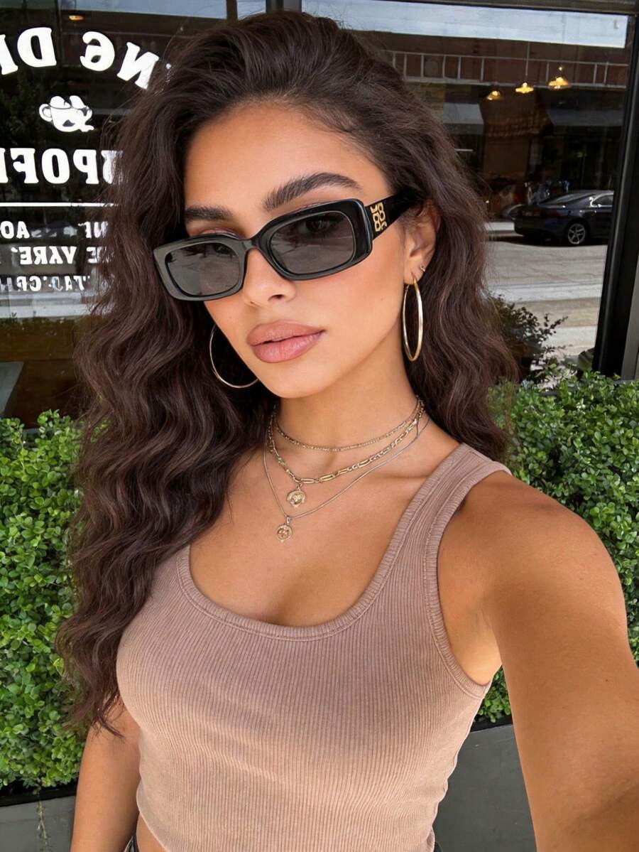 1 Pair Women's Fashion Rectangular Frame Sunglasses, Minimalist Elegant Classic Design, Suitable For Vacation, Party, Daily Life, Travel, Shopping, Fits All Face Shapes. - 1pc Black Frame Gray Film - View 1