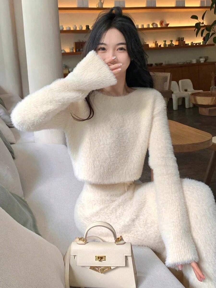 Autumn/Winter Premium Soft Faux Mink Fur Knit Sweater And Bodycon Skirt 2 Pieces Set - White - View 1