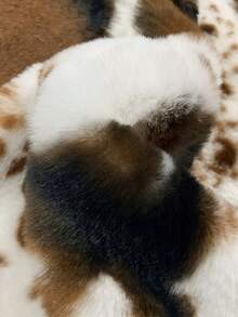 1件雲朵造型動物印花床邊地毯，牛紋不對稱雲朵造型人造兔毛地毯，奢華柔軟蓬鬆臥室裝飾地毯，手工裁剪誤差1-5cm，裝飾地毯，臥室裝飾，小地毯，地毯，臥室窗台墊，客廳地毯，聖誕裝飾地毯，秋冬地毯，新年裝飾，可水洗地毯，毛皮地毯 - 彩色 - 查看 5