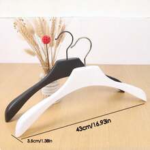 4pcs Black & White Non-Slip No-Mark Hangers Set, Shoulder Textured Design Prevents Clothes Slipping, Home Closet Storage Hanging Rod, Black & White Minimalist Style, Strong Load-Bearing Not Easy To Break, Durable Anti-Fall No Pilling - View 5