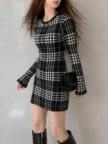 Women's New Knitted Plaid Short Sweater Dress, Long Sleeve Slim Fit, Suitable For Autumn/Winter - Black - View 5