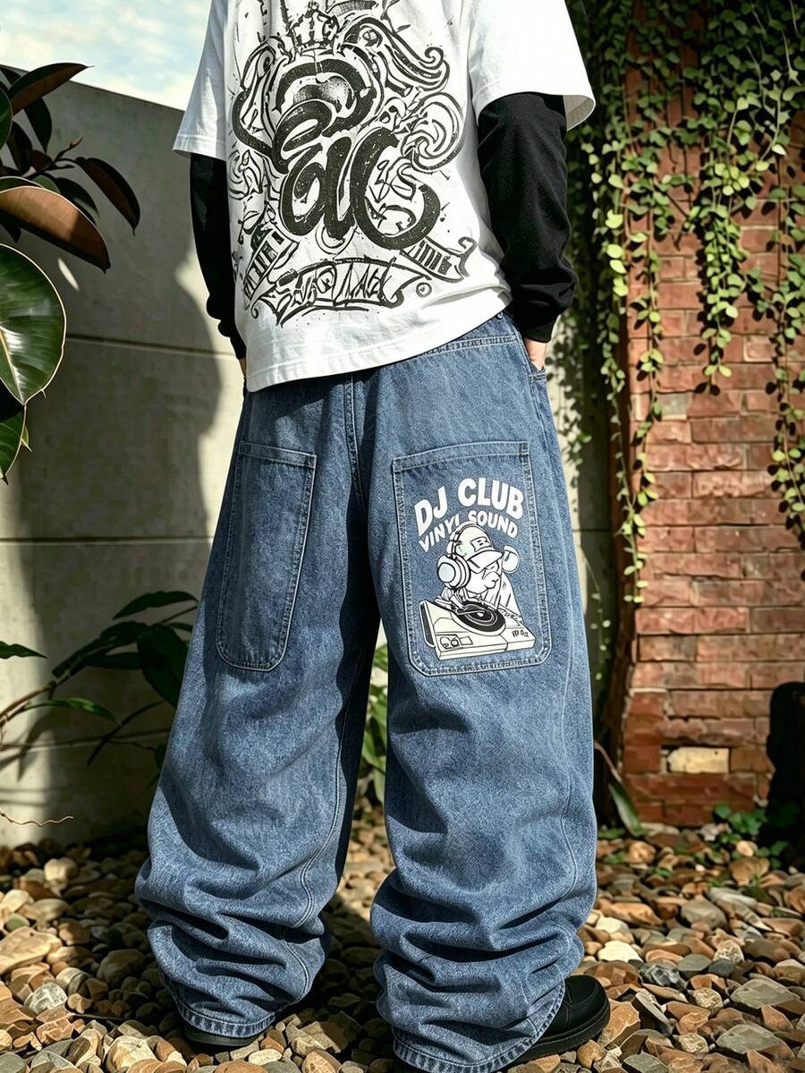 Men's Vintage Light Wash Big Pocket Wide Leg Jeans, Street Style Printed Loose Silhouette Denim Pants - Blue - View 1