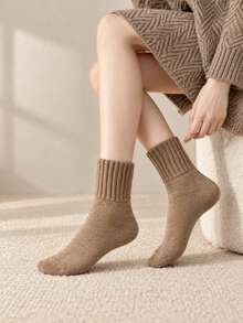 3 Pairs Random Fluffy Korean Style Winter Warm Thermal Lined Thick Solid Color Mid-Calf Socks - Multicolor - View 5