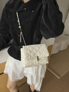 1件純色刺繡菱格紋便攜翻蓋時尚優雅單肩斜挎包，適合女性日常使用 - 米色 - 查看 4