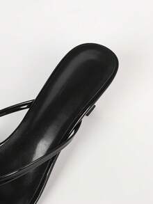 Glam Daily Black Glossy T‑Strap Thong Mule Heels, Square Toe Cross Strap Slip‑On Flared Mid‑Heel Slide Sandals For Evening Occasion - Black - View 10
