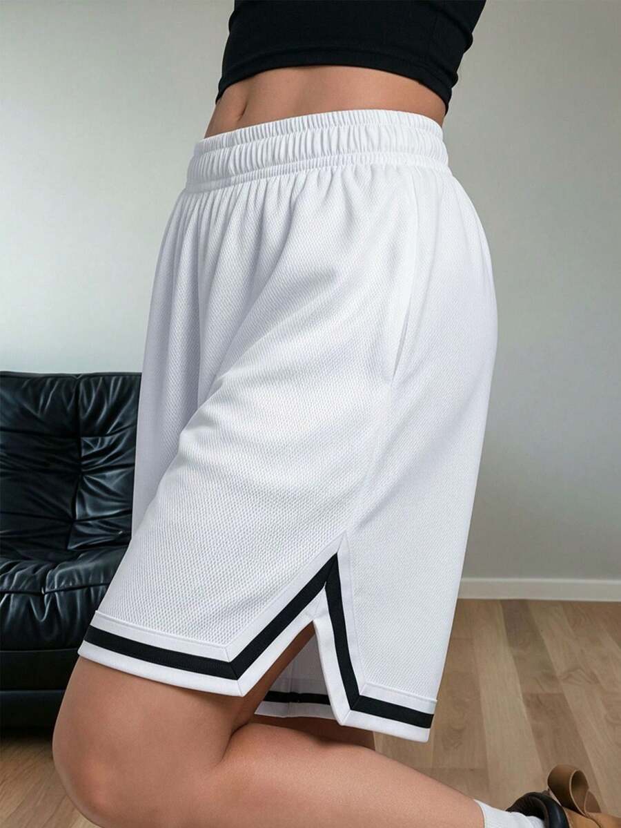 1pc Tween Girls Loose Casual Solid Color Breathable Sports Bermuda Shorts, Summer - White - View 1