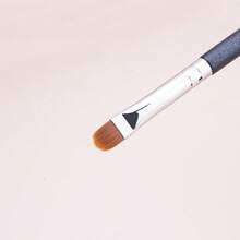 1pc Ultra-Thin Flat Round Concealer Brush, Precise Foundation Concealer Makeup Tool - Black - View 2