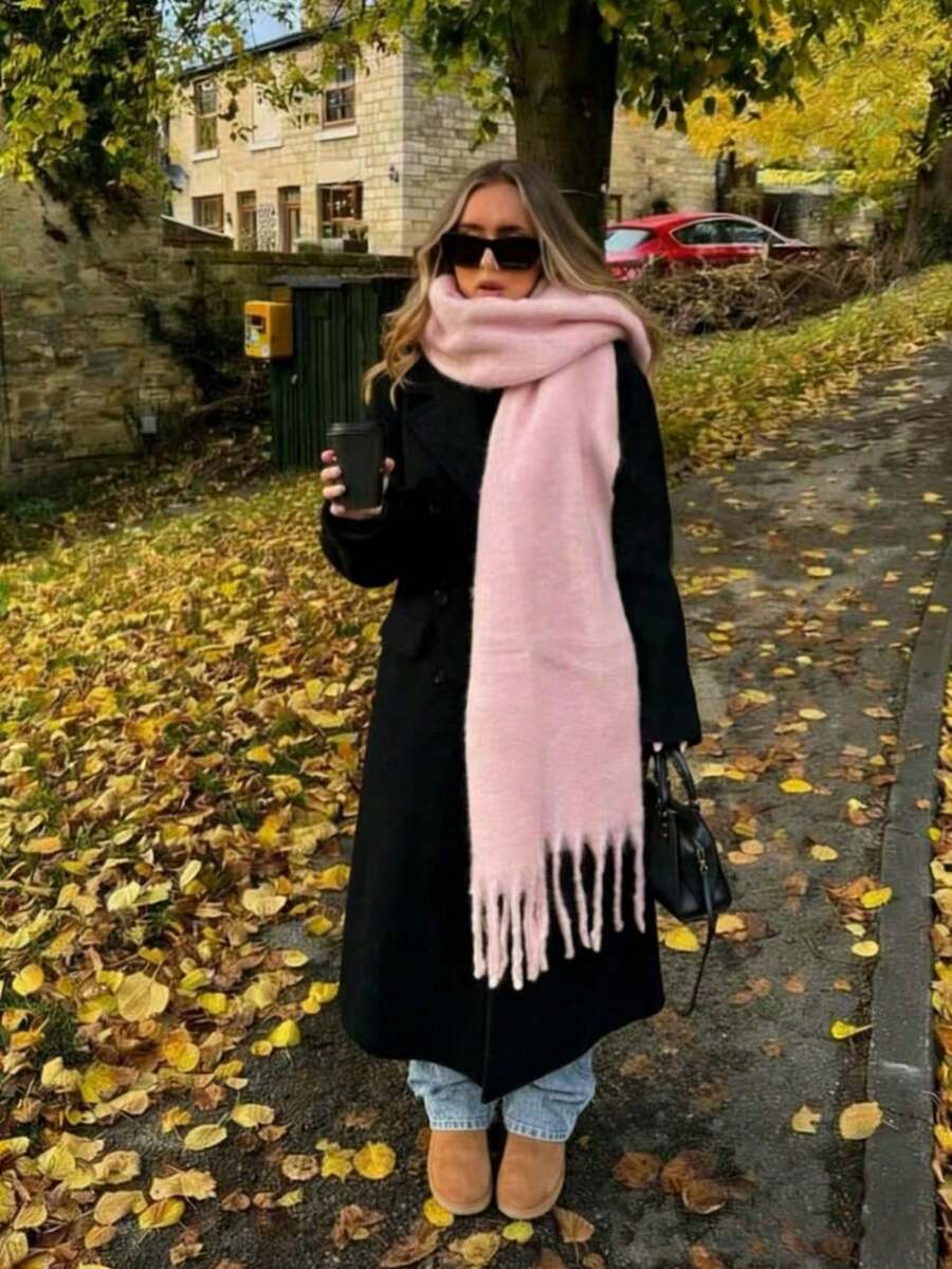 Women's Solid Color Tassel Scarf, Soft Fluffy Thick Warm Shawl, Casual Large Wrap Scarf For Fall Winter Daily Outfit Accessory - Fringed Scarf - View 1
