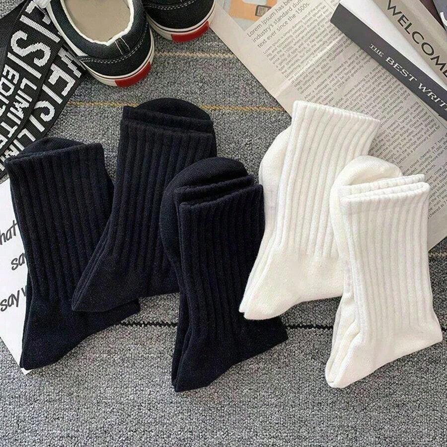 Men's Vintage Mid-Calf Socks, 3D Embossed Design, Fashionable & Versatile, Comfortable & Durable, Suitable For Home And Outdoor Wear, Warm & High Elasticity Mid-Calf Socks For Autumn/Winter - Multicolor - View 1