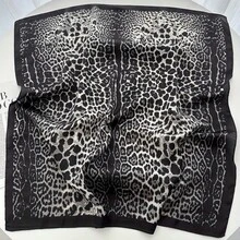 1 buah Syal Persegi Rantai Motif Leopard, Jilbab Wanita, Aksesori Bohemian. Aksesori Tas Tangan yang Modis dan Elegan, Sempurna untuk Pantai, Liburan, dan Pemakaian Sehari-hari - MultiWarna - View 9
