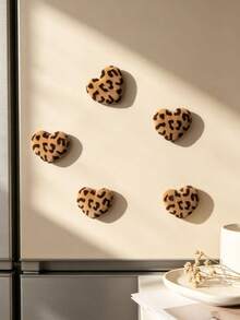 10/5/1/Set Leopard Print Love Refrigerator Magnet Set, Suitable For Refrigerators, Whiteboards, Offices, Kitchens, Home Decoration, Fun Gifts For Friends, Party Supplies, Strong Adhesion, Durable And Waterproof, Table Decoration - Leopard Print Heart Fridge Magnet - View 2