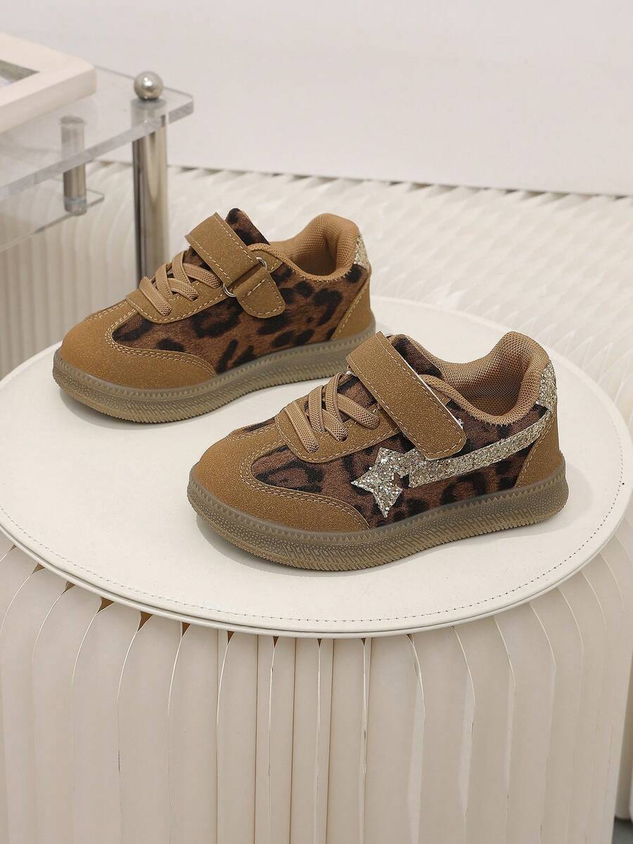 Sepatu Olahraga Retro Motif Leopard untuk Balita, Sepatu Olahraga Kasual Bertali Rendah dengan Dekorasi Bintang dan Perekat Velcro - Khaki - View 1