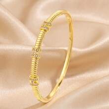 5/1pcsLuxury Gold‑Tone Stainless Steel Bangle Set, Different Bangles Bring You Distinct Wearing Experiences - Gold - View 8