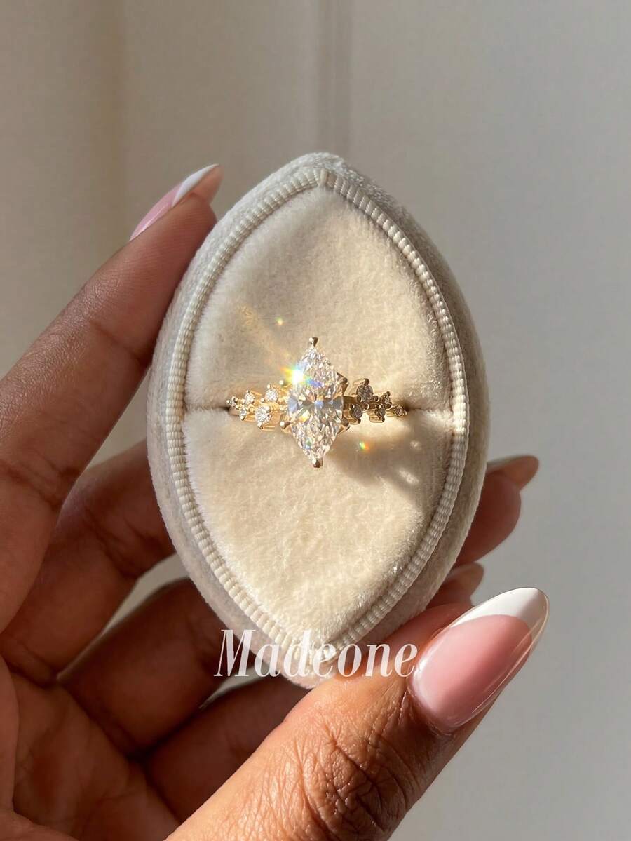 MADEONE 1 buah Cincin Marquise Bergelombang Zirkonia Berkilau untuk Wanita, Perhiasan untuk Pertunangan, Pernikahan, Pesta, Pemakaian Sehari-hari, Ulang Tahun, Hadiah Perhiasan