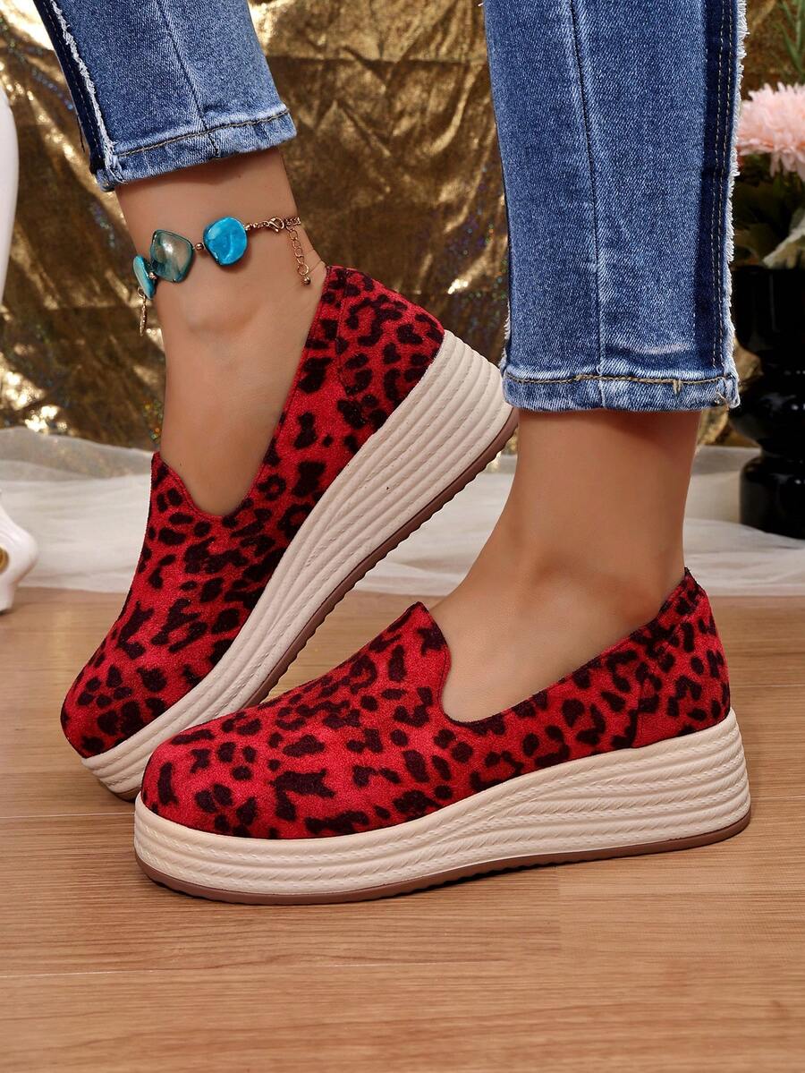 Sepatu Loafer Wanita Sol Tebal Model Wedges Slip-On Ujung Bulat Ringan Penambah Tinggi Badan Cocok untuk Semua Musim - Merah - View 1