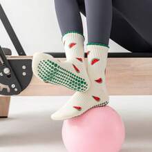 1/3/4/5/6 pares de calcetines de pilates con agarre de toalla para mujer, calcetines deportivos de yoga de media pantorrilla gruesos, cálidos, suaves y cómodos, calcetines de baile de piso antideslizantes con patrón de moda lindo, adecuados para gimnasio, estudio & ballet, regalo ideal de Navidad - Multicolor - Ver 11