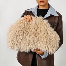 BAILEE Fashion-Forward Faux Fur Solid-Color Clutch Bag, Plush Flap, Large Size, Ideal For Outfit Coordination And A Preferred Gift Option. - Multicolor - View 9
