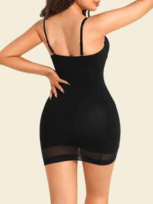 Gaun Pembentuk Tubuh Wanita dengan Tali Bahu, Bra Terintegrasi, Pengangkat Payudara, Penopang Pinggang, Pengontrol Perut, Pengangkat Bokong, dan Hem Jala - Hitam - View 3