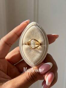 MADEONE 1pc Fashion Twisted Ring, Gold Design With Pear-Shaped Crystal Accents, Interwoven Geometric Pattern, Modern Style, Versatile For Any Outfit - Openwork Marquise Ring - View 3