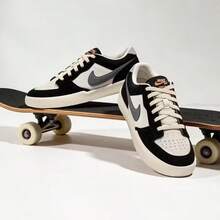 Nike Sepatu lari kasual atletik ringan model rendah SB Force 58 terbaru untuk pria dan wanita, tahan aus. - Hitam dan Putih - View 3
