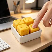 Simulation Cheese Clicker Fidget Toy 4-pack set, nyhet kvadratiskt klickblock, samlarprydnad för skrivbordet, högtids- och festpresent för tonåringar och vuxna - Multifärgad - Visa 4