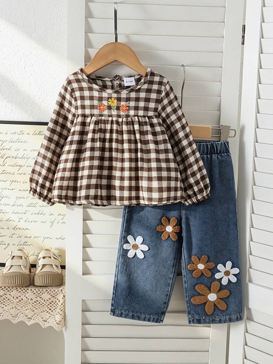 2pcs Baby Girl Pastoral Mori Style Plaid Embroidered Petal Sleeve Round Neck Doll Top With 3D Daisy Patchwork Denim Wide Leg Pants Set, Spring/Autumn - Coffee Brown - View 1