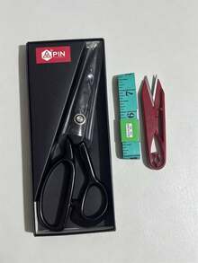 PIN 1 Set 8-Inch High-Quality Tailor Scissors Gift Box Set, High Hardness Tailor Scissors + Fabric Scissors + Measuring Tape, Suitable For Leather Sewing, Tailoring, Etc., Industrial-Grade High Carbon Steel Material, Extremely Sharp, Suitable For Home, Office, Artists, Fashion Designers, DIY Enthusiasts. (Measuring Tape Color Random 1PC) - Grooved Style - View 6