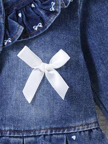 Girls' Cute Ruffle Trim Round Neck 3D Bow Decor Denim Jacket, Small Bow & Heart Print Bell Sleeve Pleated Hem Denim Cardigan - Royal Blue - View 3