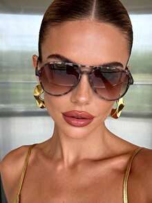 1 Pair Women's Leopard Print Frame Fashion Glasses, Bohemian Style, Suitable For Vacation Travel Beach Accessory - White Bean Curd - View 1
