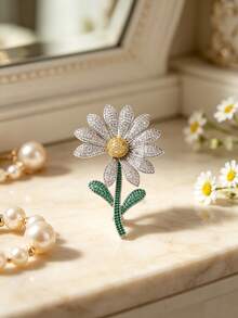 1pc Fashion Daisy Flower Brooch, Metal Decorative Pin, Colorful Floral Collar Accessory, Suitable For Suit Jacket, Scarf, Shawl, Applicable For Daily Wear, Date, Party, Women's Jewelry Accessory - Chrysanthemum - View 3