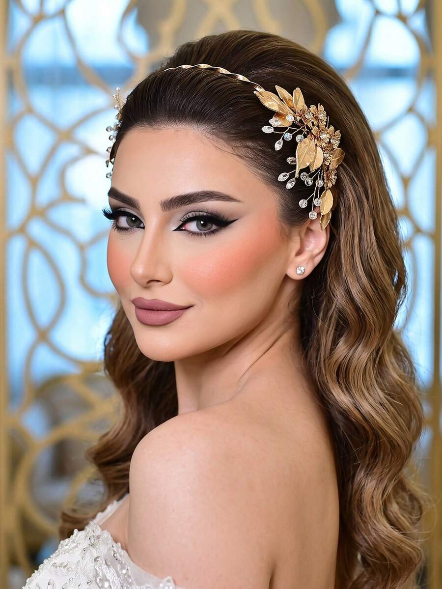 Shiny Golden Color Alloy Leaf Bridal Headband Gorgeous Rhinestone Woman Headwear Suitable For Wedding Party And Halloween