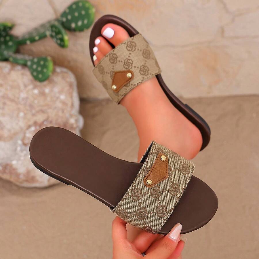 Khaki Vintage Letter Women's Flat One-Strap Slides, Comfortable Soft Sole Single Strap Rivet Decor Sandals, Summer Beach Vacation Casual Outdoor Daily Wear - Khaki - View 1