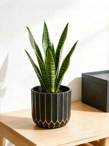 Nordic Retro Faceted Planter With Gold-Touched Texture, Geometric Flower Pot With Drainage– Thickened PP For Indoor Plants, Minimalist Home Decor - Gilding - View 6
