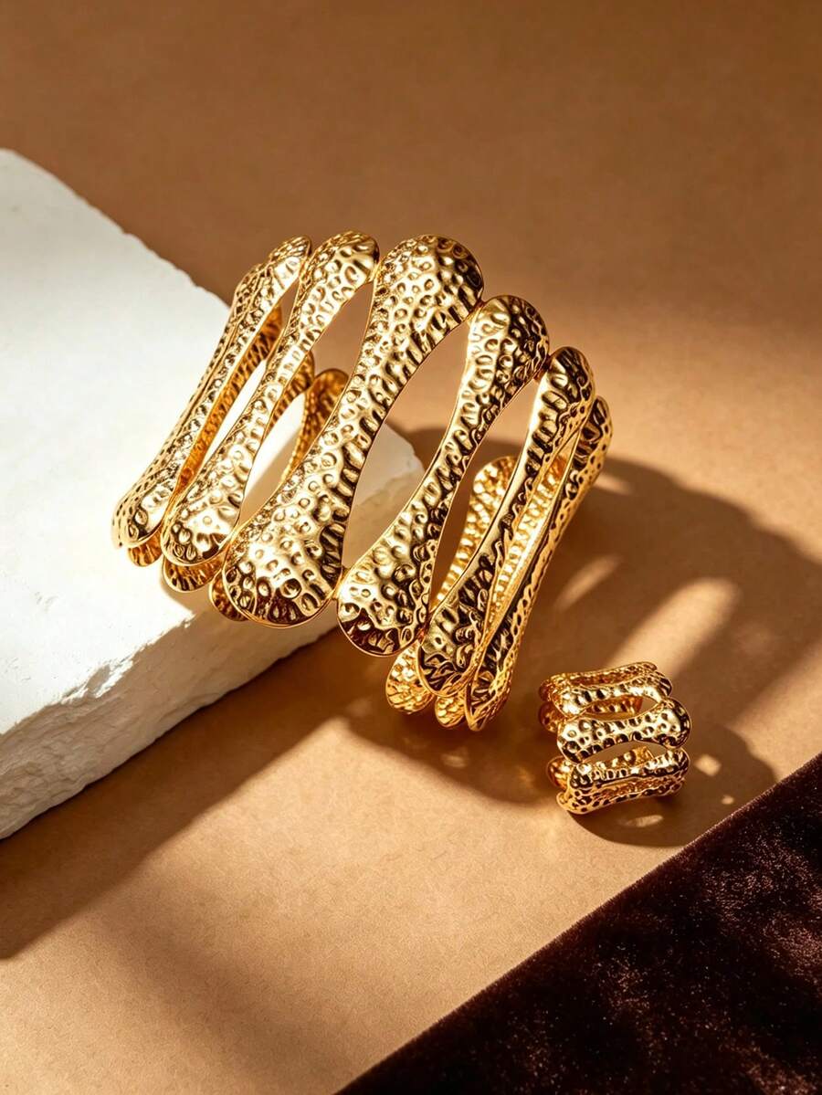 1 Set European & American Exaggerated Geometric Open Cuff Bracelet For Women - Yellow Gold - View 1