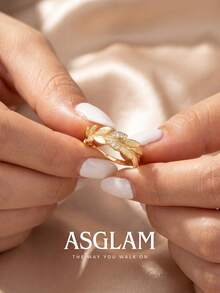 1pc Elegant Fashion Design Gold & White Zirconia Women's Ring, Suitable For Anniversary Birthday Gift - Gold - View 3