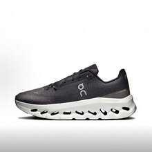Black/White (Recommended to Size Up 0.5-1)