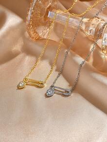 1pc Exquisite Cute Heart-Shaped Brooch Pendant, Sparkling Rhinestone Zirconia Heart Necklace - Heart Necklace - View 7