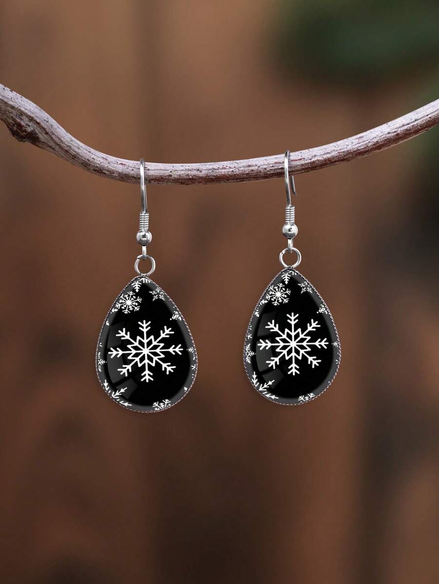 YUJUGLOW 1 Pair Christmas Classic Black & White Snowflake Pattern With 316 Stainless Steel Water Drop Earrings, Suitable For Women's Daily Wear - Black - View 1