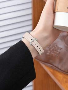 1件裝纖薄超纖皮革手錶錶帶，相容於 Band 8/9/10/11/11Pro/NFC，女款極簡奢華針扣替換錶帶，智慧手環配件 - 星光色 - 查看 4