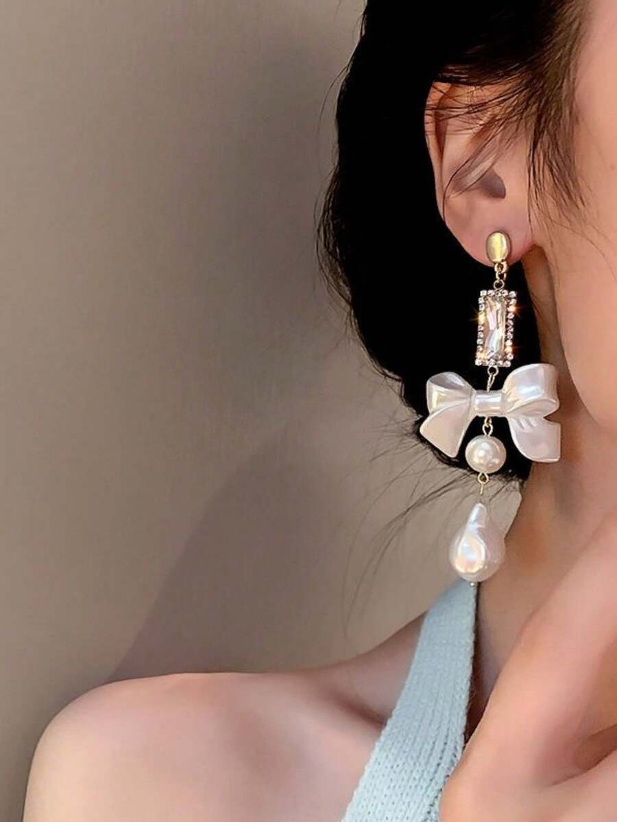1 Pair French Sweet Exquisite Minimalist Cool Tone Premium Luxury Versatile Bow Faux Pearl Earrings Studs Dangle Suitable For Women Daily Holiday Commute Wear - Multicolor - View 1