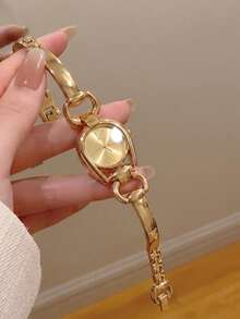 Women's Gold Roman Numeral Bracelet Watch - Exquisite And Affordable Luxury Accessory, Perfect For Birthday Or Graduation Gift - Gold - View 7