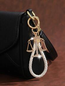 1pc Fashion European & American Luxurious Creative High-End Libra Shape Keychain Lanyard Bag Pendant Accessory, Suitable For Women's Car Key, Bag Decoration And Gift - Gold - View 4